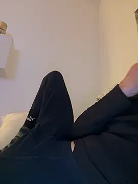 Snapshot of Frank22xx chatting on March 31, 2026, 8:09 pm Frank22xx online show from March 31, 2026, 8:09 pm