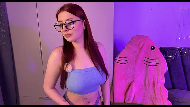 Snapshot of RozieRose chatting on October 1, 2025, 4:51 am RozieRose online show from October 1, 2025, 4:51 am