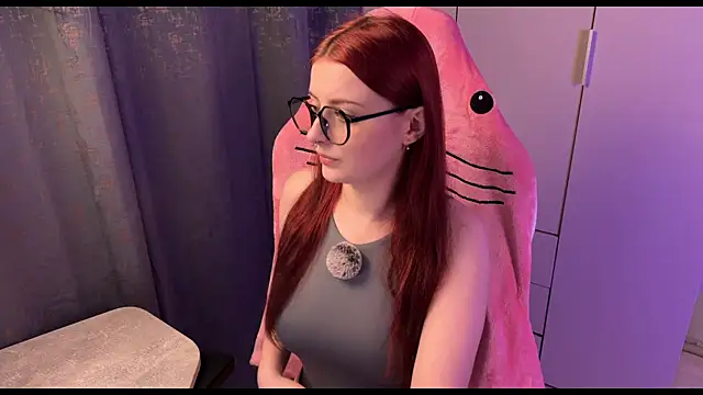 Snapshot of RozieRose chatting on October 12, 2025, 4:55 am RozieRose online show from October 12, 2025, 4:55 am