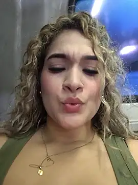 Sara smiiith211 online show from January 8, 2026, 11:29 pm