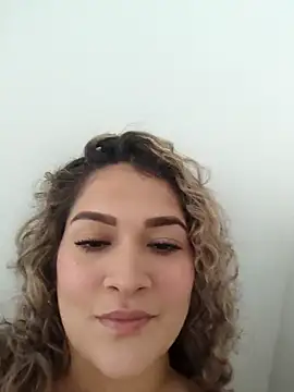 Sara smiiith211 online show from March 11, 2026, 3:29 pm