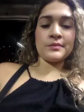 Sara smiiith211 online show from April 30, 2026, 12:50 am