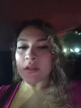 Sara smiiith211 online show from June 19, 2026, 12:48 am