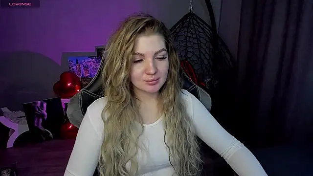 lily williamss online show from February 9, 2025, 3:22 am