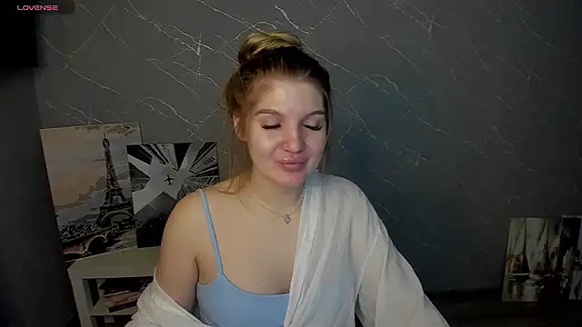 lily williamss online show from March 8, 2026, 2:04 am
