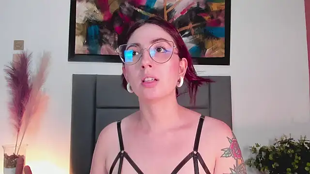 Snapshot of Emilywatsonn chatting on March 20, 2025, 1:13 am Emilywatsonn online show from March 20, 2025, 1:13 am