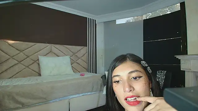 Ambarross online show from January 18, 2025, 10:06 pm