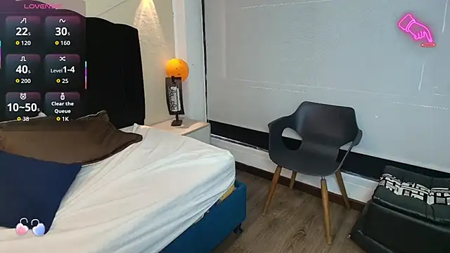 Snapshot of Ambarross chatting on November 5, 2025, 7:58 pm Ambarross online show from November 5, 2025, 7:58 pm