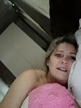 Snapshot of marcialoira chatting on October 22, 2025, 11:21 am marcialoira online show from October 22, 2025, 11:21 am