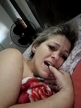 marcialoira online show from November 25, 2025, 10:59 am