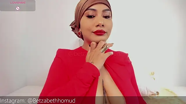 BetzabethHomud0 online show from February 15, 2026, 8:38 pm