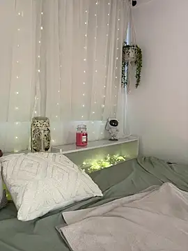 Amelia Rouse online show from March 25, 2026, 9:21 pm