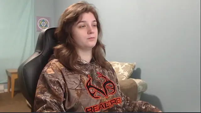 Snapshot of TreeJeanne chatting on January 8, 2025, 7:24 pm TreeJeanne online show from January 8, 2025, 7:24 pm