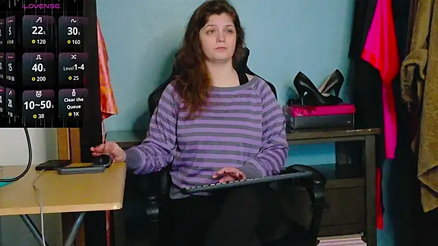 TreeJeanne online show from October 19, 2025, 11:33 am