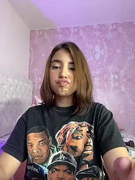 Lia sex69 online show from January 21, 2025, 9:36 pm