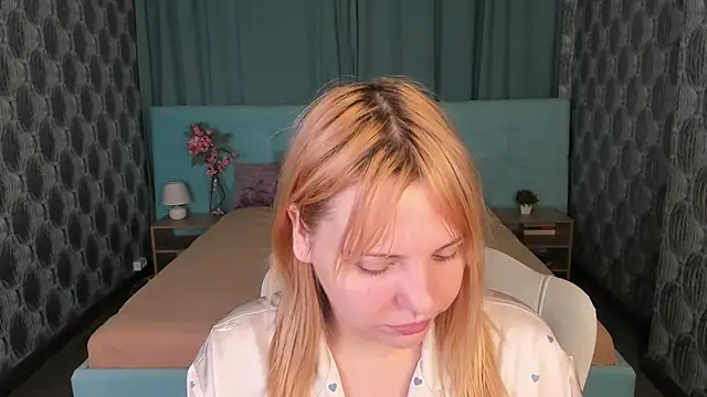 Stacy Luv online show from September 20, 2025, 12:33 am