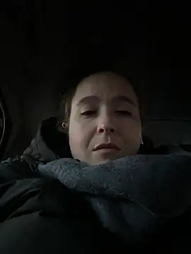 Snapshot of sylviahhh chatting on April 8, 2026, 10:26 am sylviahhh online show from April 8, 2026, 10:26 am