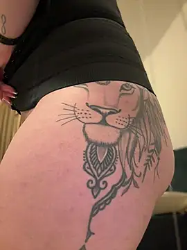 babyyboomm online show from February 6, 2025, 11:37 pm