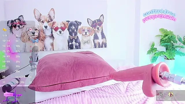 ashley nicoll online show from October 21, 2025, 1:34 pm