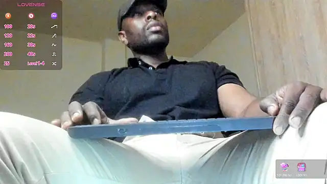 thomas santtos1 online show from July 7, 2026, 1:37 pm