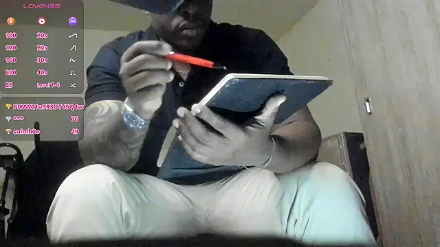 thomas santtos1 online show from July 10, 2026, 3:47 pm