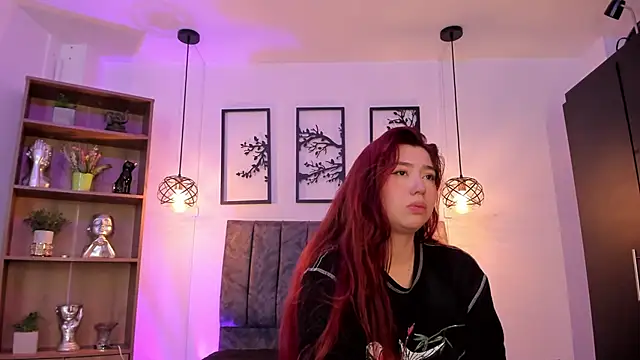 Snapshot of Andy_and_emma chatting on January 13, 2025, 6:49 pm Andy and emma online show from January 13, 2025, 6:49 pm