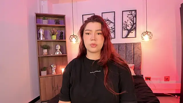 Snapshot of Andy_and_emma chatting on January 31, 2025, 12:40 pm Andy and emma online show from January 31, 2025, 12:40 pm