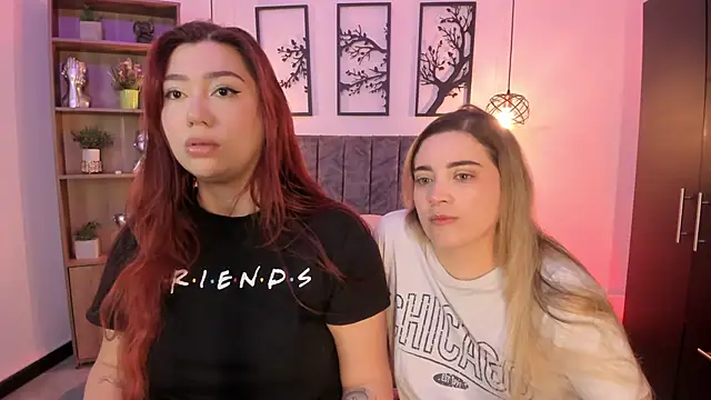 Snapshot of Andy_and_emma chatting on February 4, 2025, 12:55 pm Andy and emma online show from February 4, 2025, 12:55 pm