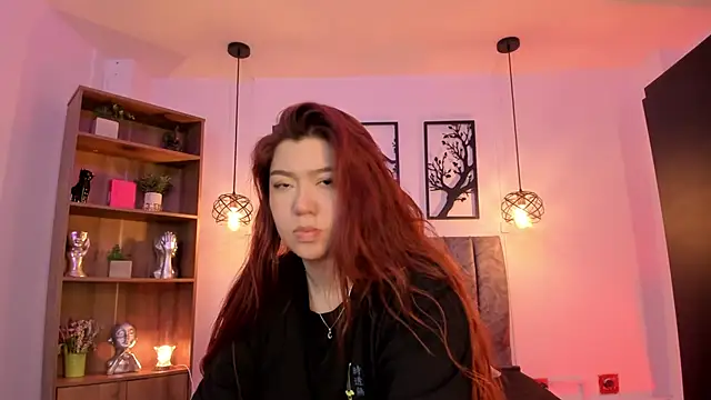 Snapshot of Andy_and_emma chatting on February 20, 2025, 3:52 pm Andy and emma online show from February 20, 2025, 3:52 pm