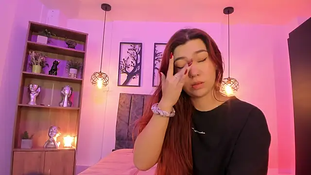 Snapshot of Andy_and_emma chatting on March 15, 2025, 3:37 pm Andy and emma online show from March 15, 2025, 3:37 pm