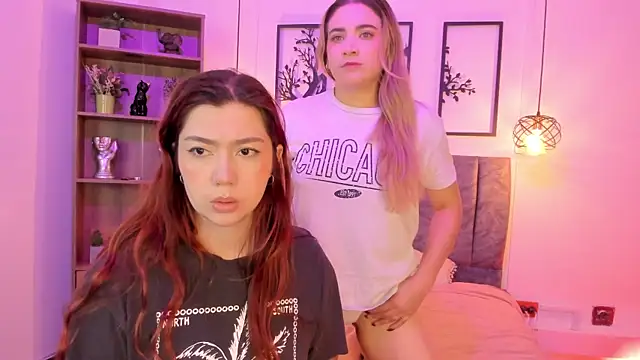 Snapshot of Andy_and_emma chatting on March 17, 2025, 1:08 pm Andy and emma online show from March 17, 2025, 1:08 pm