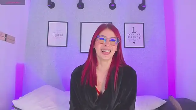 Snapshot of Dasha-b chatting on March 11, 2025, 2:32 am Dasha-b online show from March 11, 2025, 2:32 am