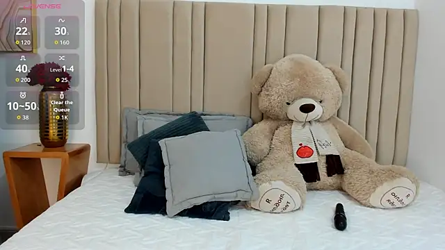 Snapshot of izadii chatting on October 30, 2025, 7:03 pm izadii online show from October 30, 2025, 7:03 pm