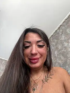 Snapshot of RuslanaXX chatting on February 22, 2026, 5:08 am RuslanaXX online show from February 22, 2026, 5:08 am