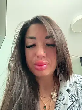 Snapshot of RuslanaXX chatting on March 13, 2026, 2:51 am RuslanaXX online show from March 13, 2026, 2:51 am