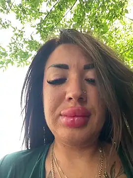 RuslanaXX online show from July 6, 2026, 6:32 am