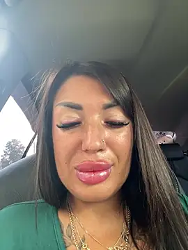 RuslanaXX online show from August 3, 2026, 4:33 am
