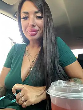RuslanaXX online show from August 5, 2026, 4:37 am