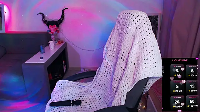 AmyBoop online show from November 11, 2025, 8:31 pm