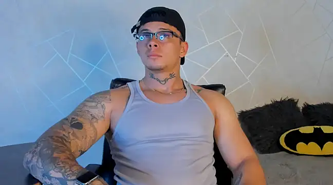 Snapshot of NoahhBrown chatting on January 15, 2025, 4:04 am NoahhBrown online show from January 15, 2025, 4:04 am