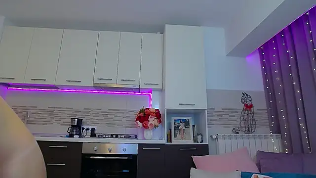 Snapshot of AyanaJoy chatting on October 1, 2025, 9:21 pm AyanaJoy online show from October 1, 2025, 9:21 pm