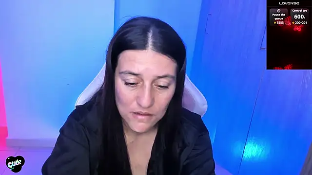 Snapshot of Saskyaa chatting on March 17, 2026, 1:25 pm Saskyaa online show from March 17, 2026, 1:25 pm