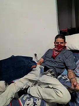 LongDickZee562 online show from November 28, 2025, 3:53 am