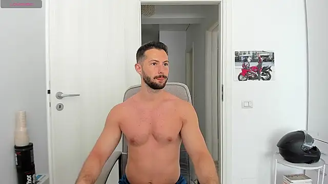 ZackFraser online show from June 18, 2026, 9:09 am
