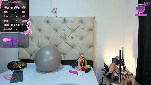 cleopatraa online show from May 7, 2026, 8:36 pm