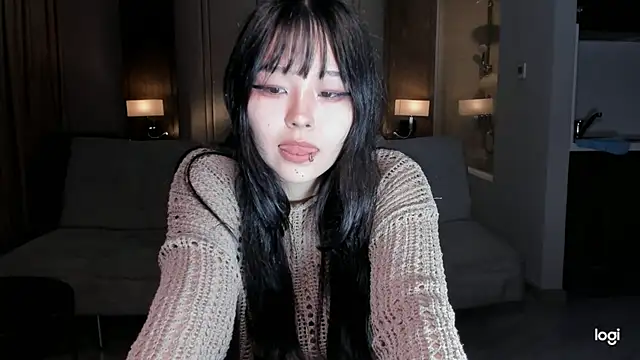 hee young11 online show from March 17, 2025, 12:57 pm
