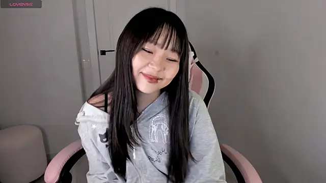 hee young11 online show from September 17, 2025, 4:41 pm