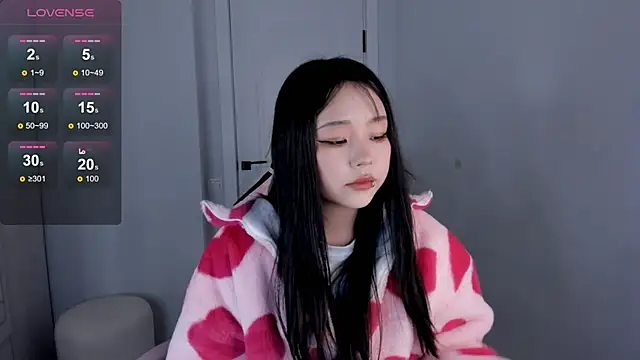 hee young11 online show from October 2, 2025, 9:55 pm