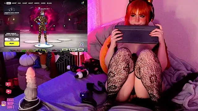 Snapshot of Angel-Lewd-Cake chatting on December 3, 2024, 10:06 am Angel-Lewd-Cake online show from December 3, 2024, 10:06 am