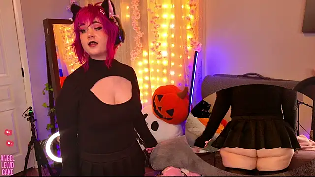 Snapshot of Angel-Lewd-Cake chatting on September 11, 2025, 3:28 am Angel-Lewd-Cake online show from September 11, 2025, 3:28 am